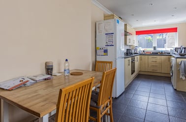 Russell Street, Plasnewydd, Cardiff - Image 3